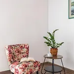 Lulu Apartment